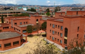 Fachada General Fundación Casa de Ejercicios Emaús